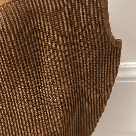 Babaton Chestnut Ribbed Knit Tank - Picture 3 of 8